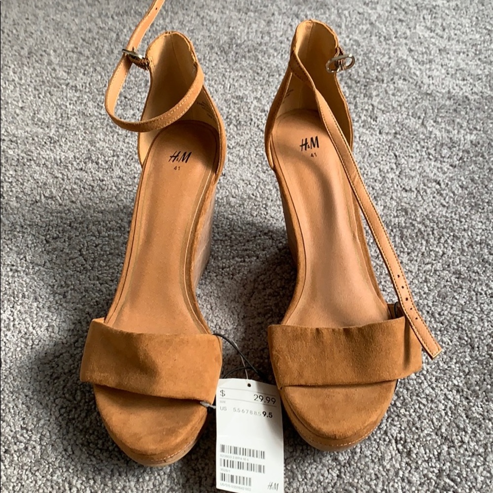 Brand new never worn wedge